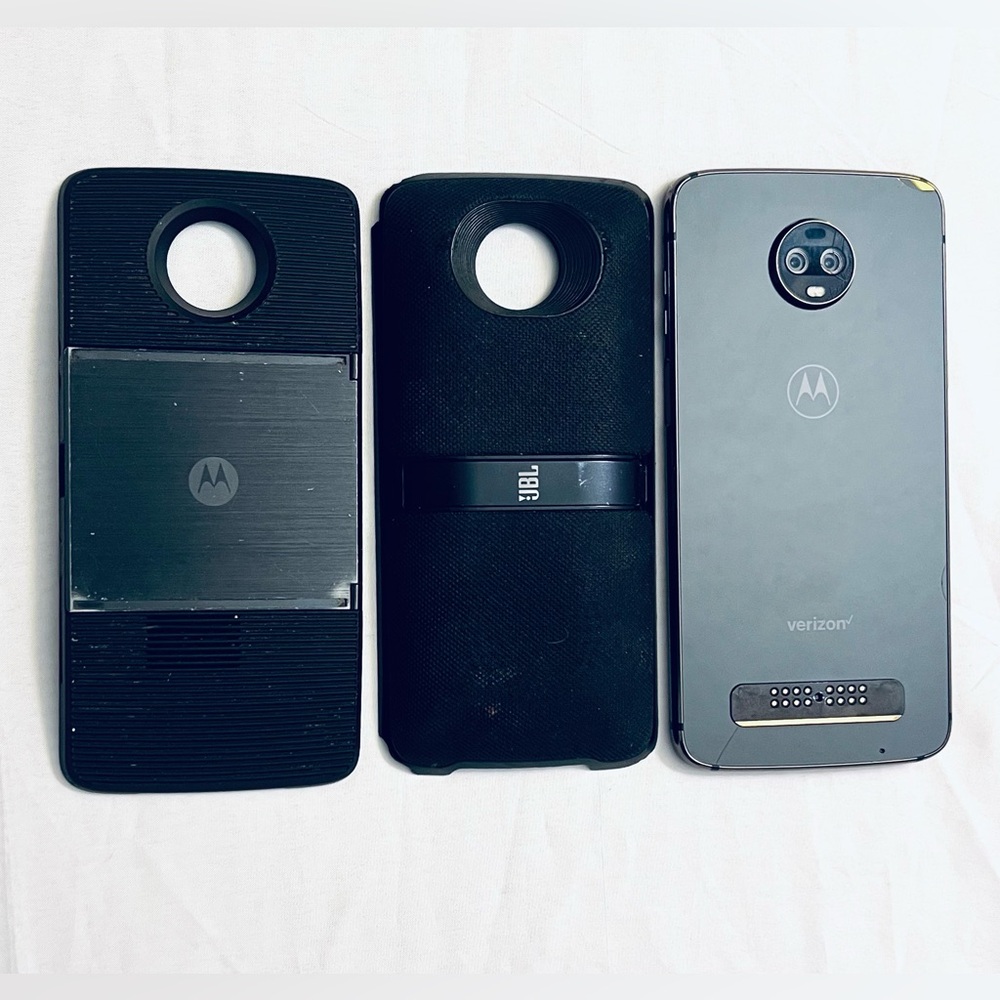 Motorola Moto Z3 And Motorola DLP Projector Or JBL Sound Boost 2 Speaker Lot